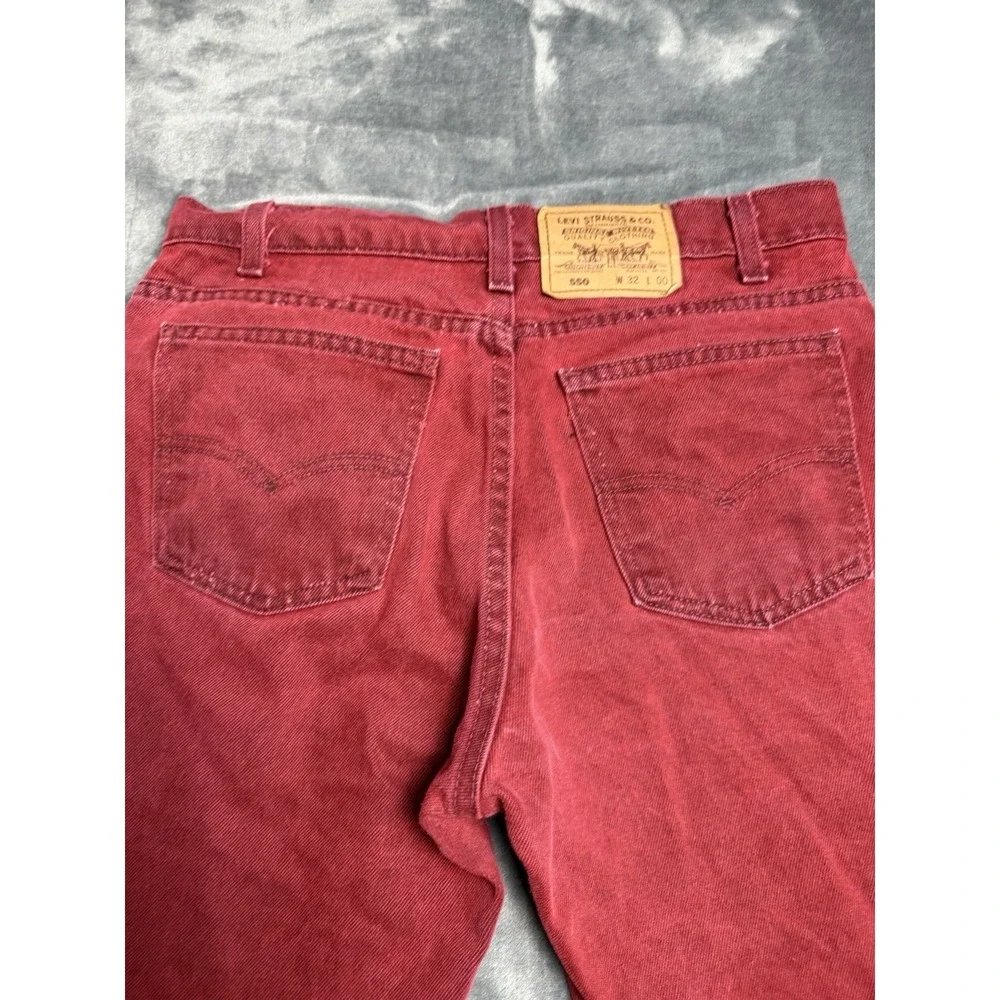 Levis smoke pet